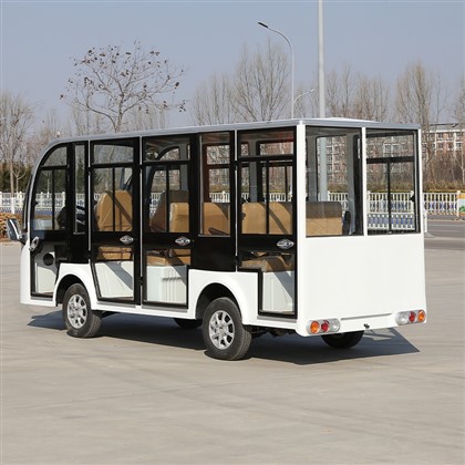 Zatvoreni električni automobil za razgledavanje